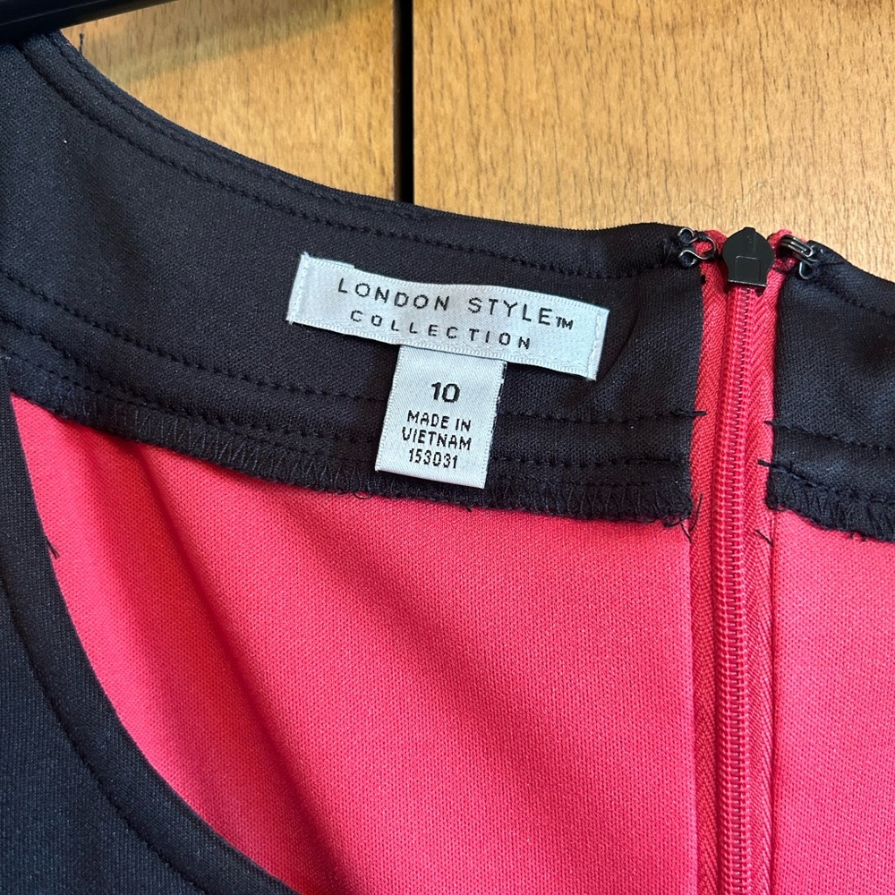 London Style Black and Coral Mini Dress - Picture 3 of 5